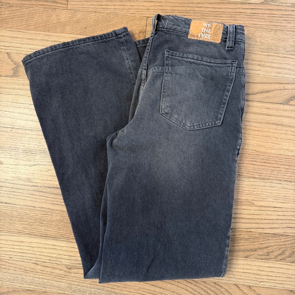 BRAND NEW Free People Relaxed Jeans